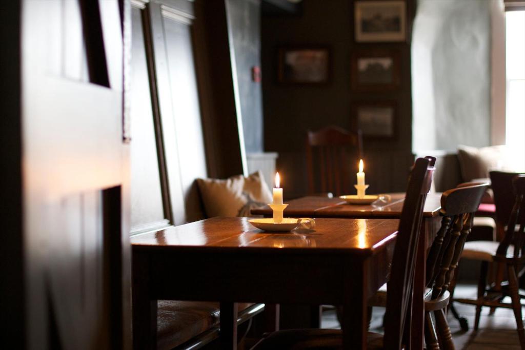 The Kings Arms Ξενοδοχείο Didmarton Εξωτερικό φωτογραφία
