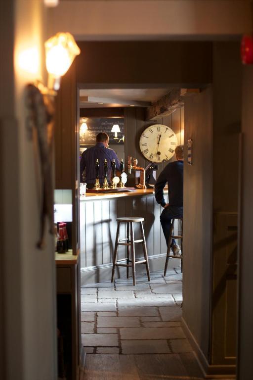 The Kings Arms Ξενοδοχείο Didmarton Εξωτερικό φωτογραφία